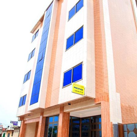 Hotel Mavilla โกโตนู ภายนอก รูปภาพ