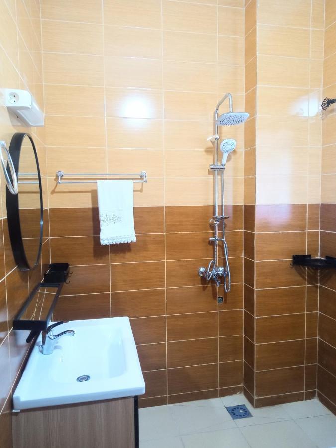 Hotel Mavilla โกโตนู ภายนอก รูปภาพ