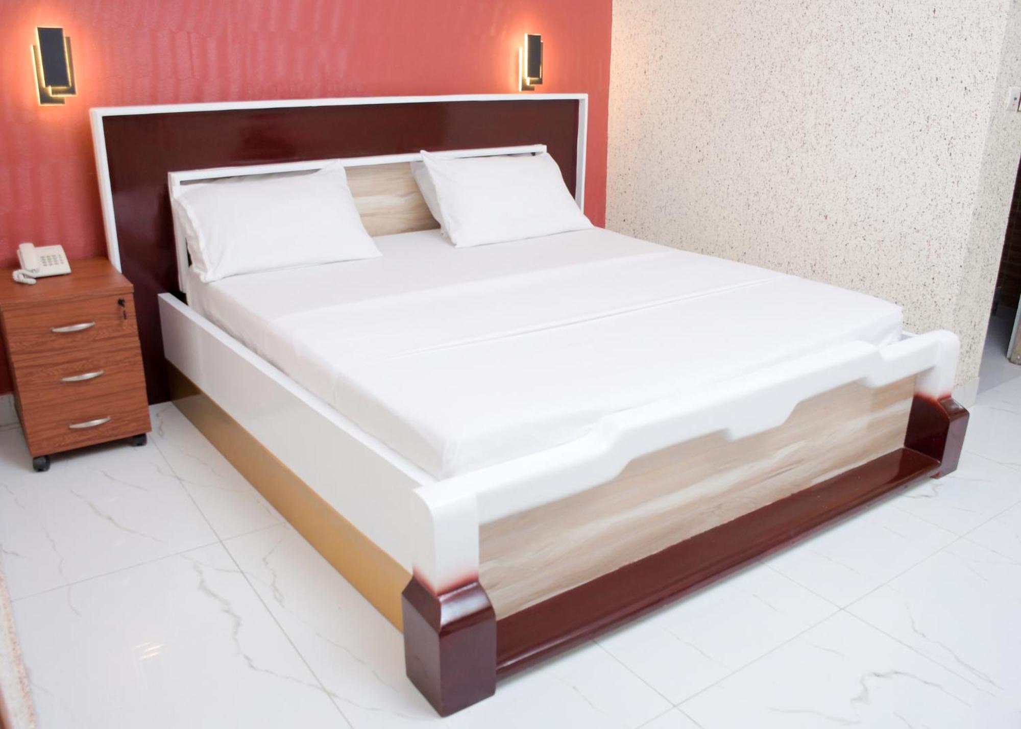 Hotel Mavilla โกโตนู ภายนอก รูปภาพ