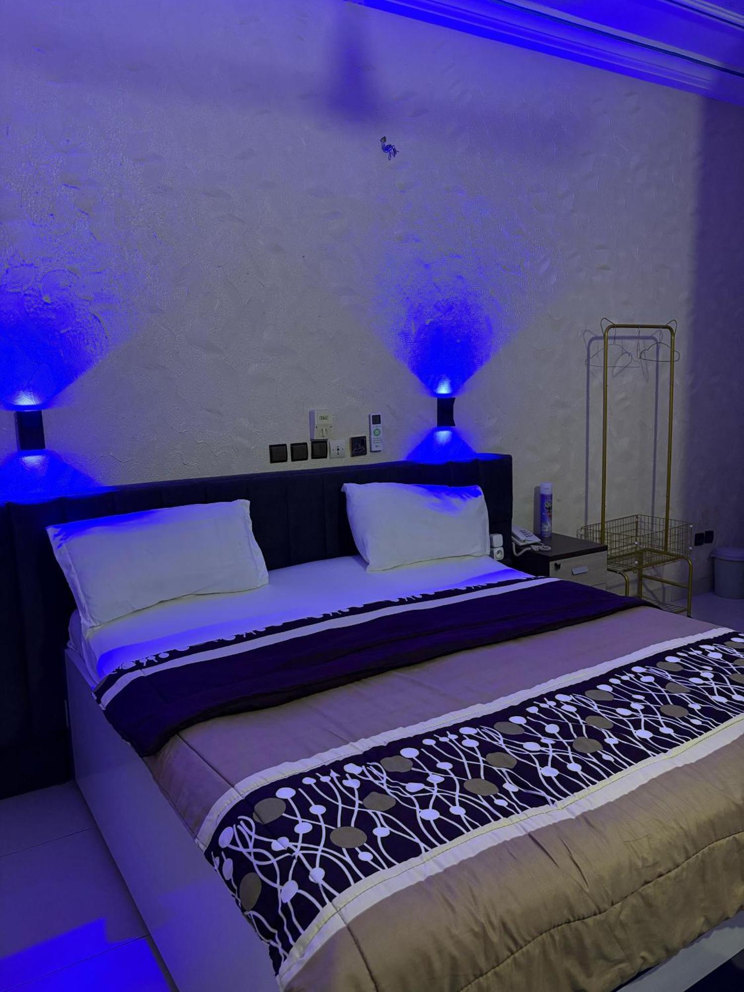 Hotel Mavilla โกโตนู ภายนอก รูปภาพ